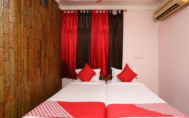 OYO 11715 MCC Guest House