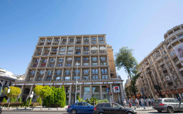 Victoria Avenue Apartment