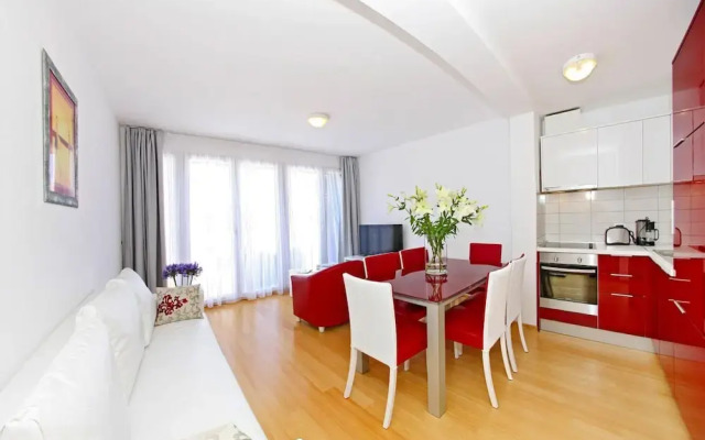 Villas Punta Skala Apartments With Pools at Beach