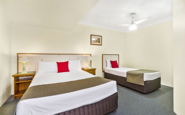 Bayswater Tweed Motel