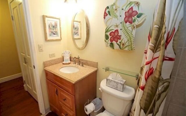 Waiohuli Beach Hale Ocean View Condos with Parking