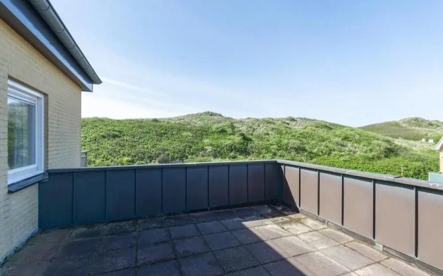 Modern Suites Near Beach