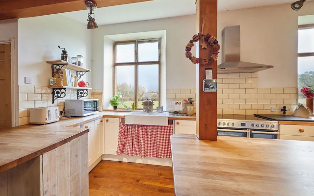 Host Stay Birdhope Craig Church