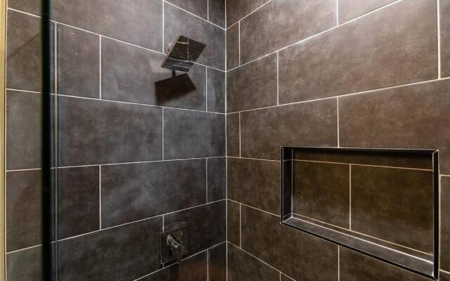 Travel-nurses Professionals-stay Close to it All