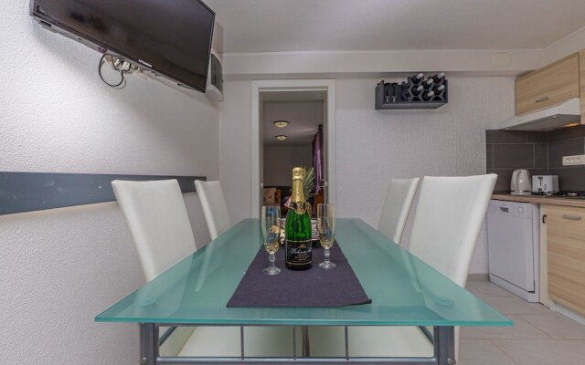 House Pavlina