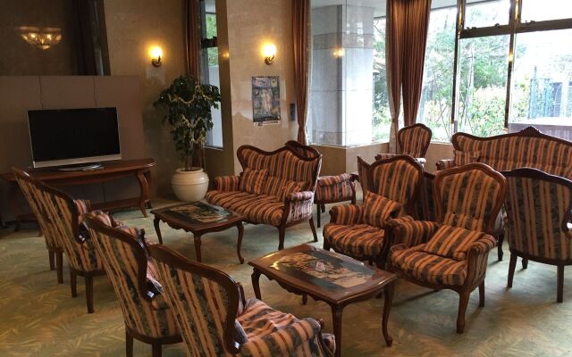 Breezbay Hotel & Resort Gero