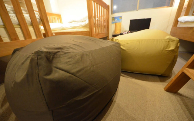 Yadokari Namba Hostel
