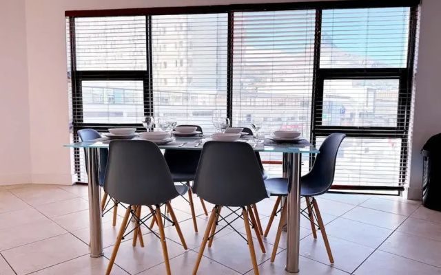 Spacious 1 Bedroom Apartment, Atlantica, Seapoint