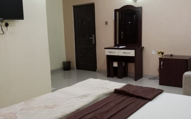 Gyeuti Citi Hotel and Suites