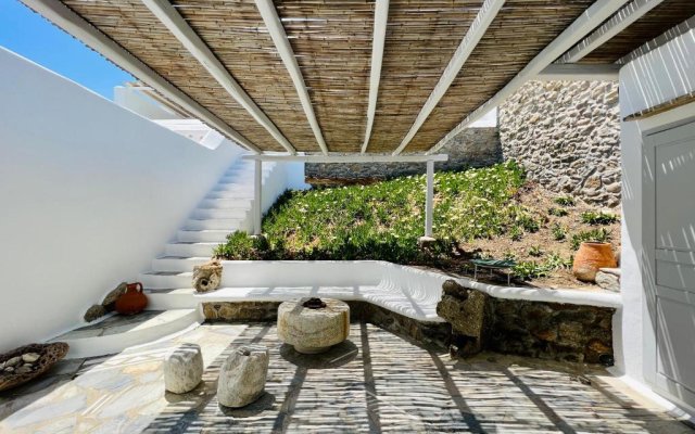 Villa Mykonos 10 - Beautiful Stay on the Sea Side
