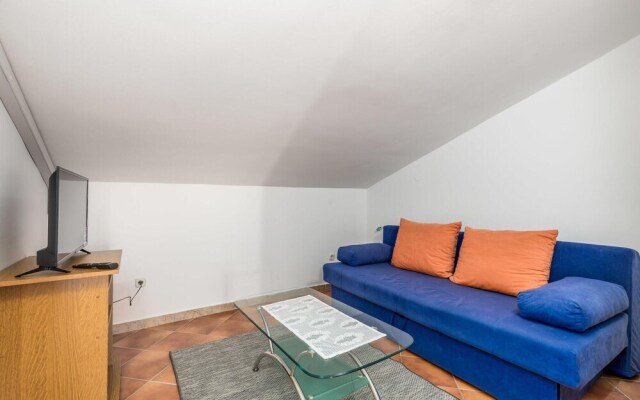 Nice Apartment in Pag With Wifi and 2 Bedrooms