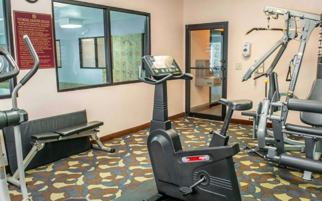 Quality Inn & Suites South Bend Airport