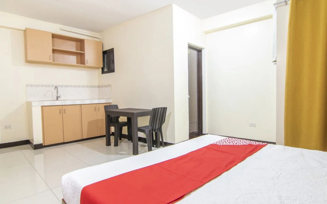 OYO 578 Red Velvet Suites Vaccinated Staff