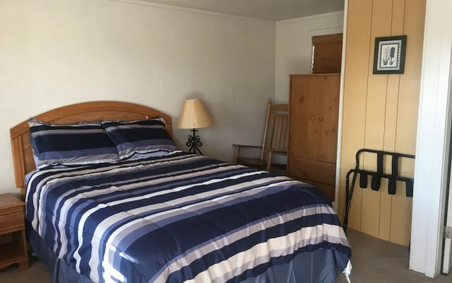 Tyee Restaurant and Hotel