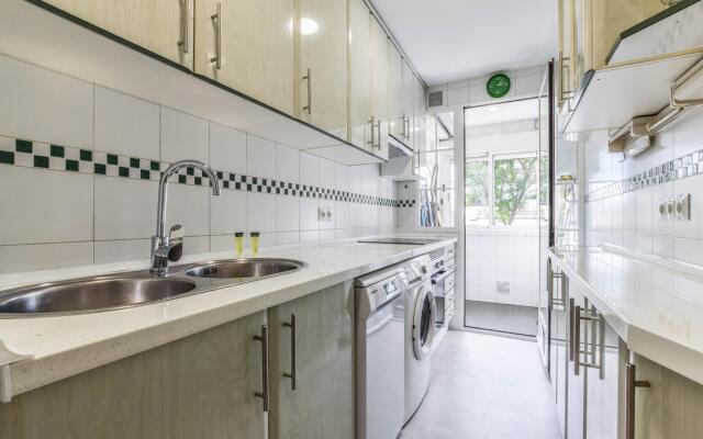 Alcalá I in Madrid with 3 bedrooms and 2 bathrooms
