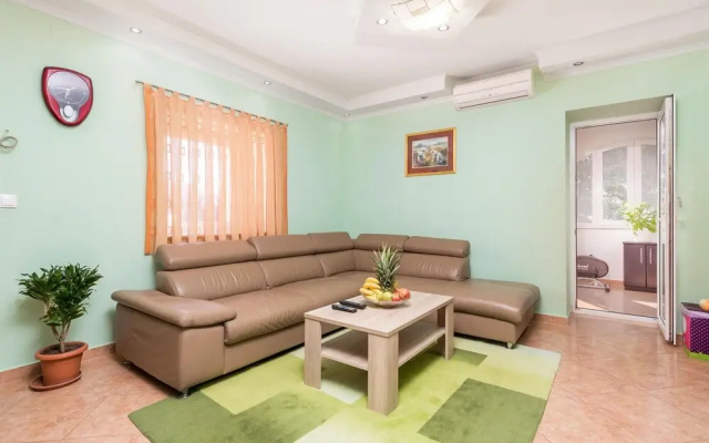 Awesome Home in Garica With Wifi and 3 Bedrooms