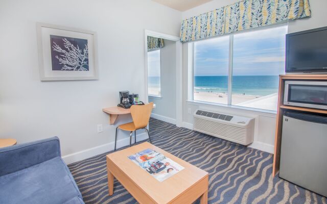 Seaside Amelia Inn
