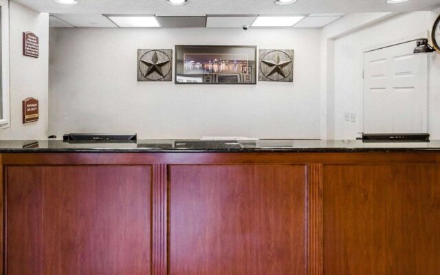 Econo Lodge Louisville Downtown