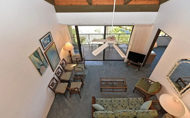 Papakea #d402 3 Bedroom Condo by RedAwning