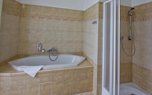 EA Zamecky Hotel Hruba Skala