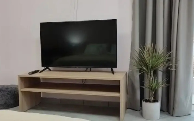 Litinas Beachfront Apartment