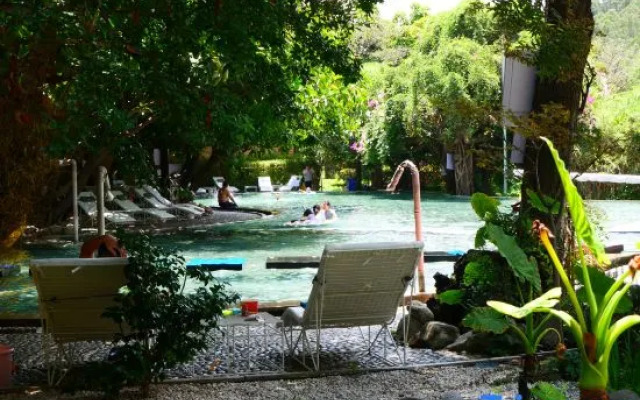 Putuoquan Hot Spring Resort