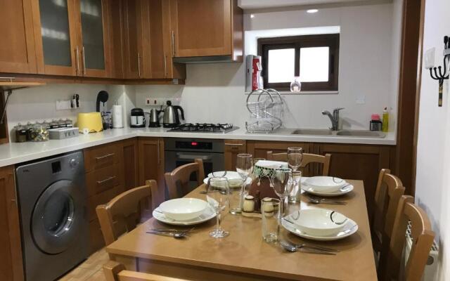 Giannoullas Luxury2Bedroom House in Kalopanagiotis