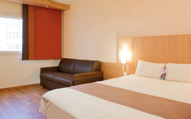 ibis Paris Pantin Eglise