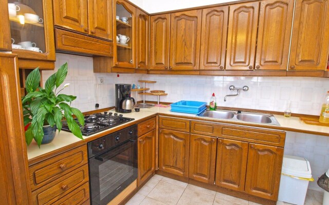 Apartments Vladislava 906