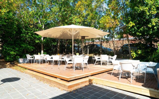 Horse and Jockey Hotel Homebush