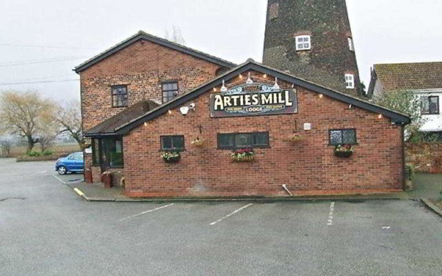 Arties Mill Lodge