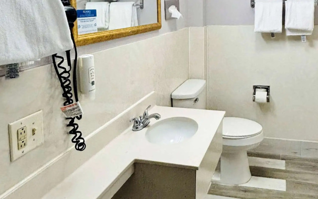 Quality Inn Raynham - Taunton