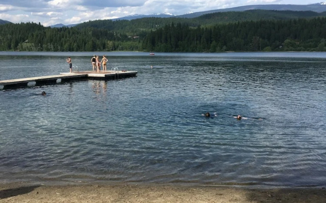 Nana's Nest And Breakfast