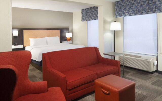 Hampton Inn Charleston-Southridge