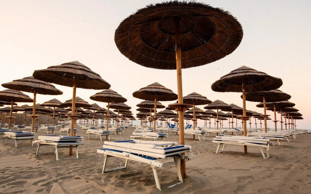 Villaggio African Beach