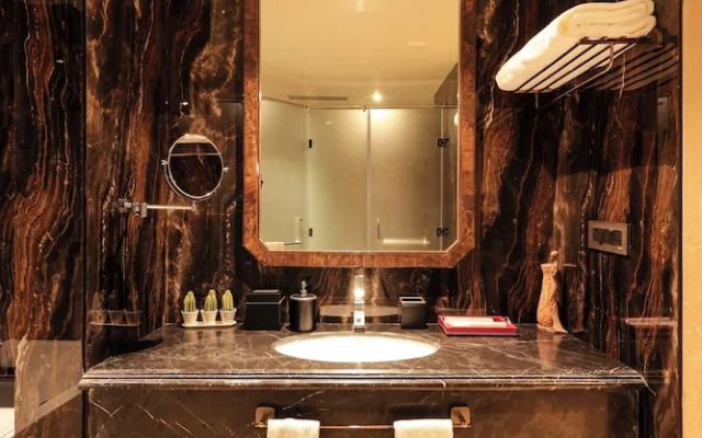 Hotel Hukam's Lalit Mahal