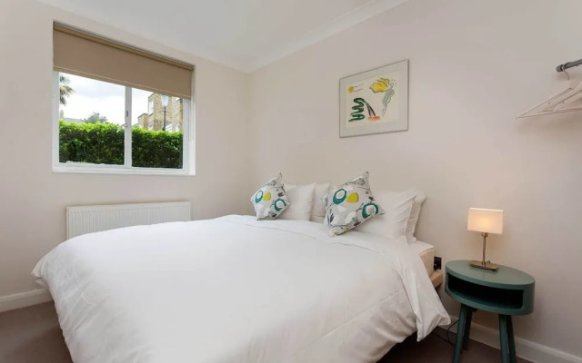 The Secret Chelsea Garden