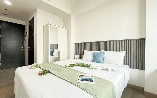 Studio Apartment Collins Boulevard Near Summarecon Mall Serpong