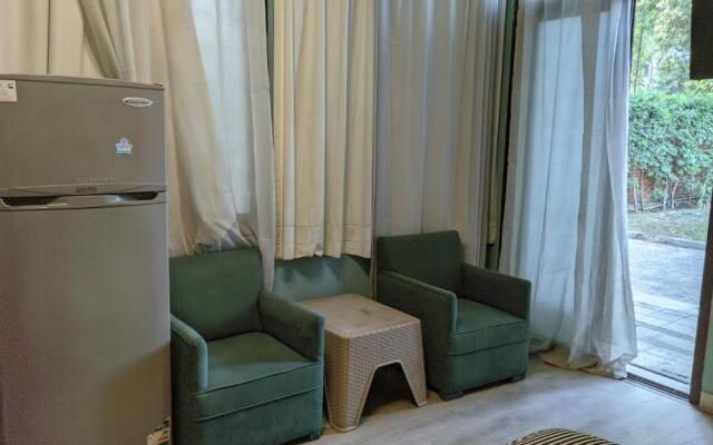 private entrance studio with private garden