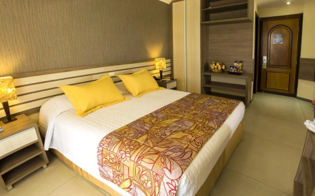 Esmeralda Praia Hotel