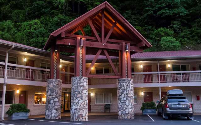 Econo Lodge Cherokee Near River Park