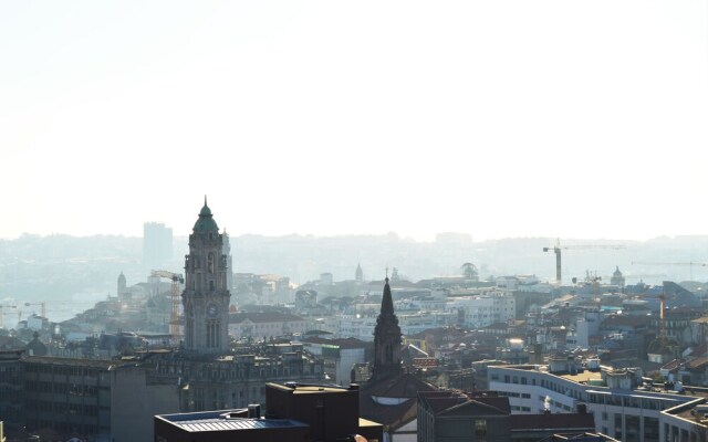 Pardal Apartment by JC