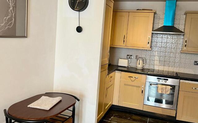 Radiant2 bedroom apartment in the heart of Harlow town