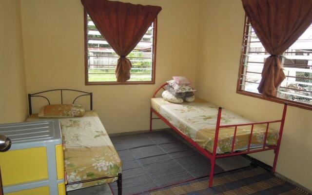 Inap Desa - Guest House