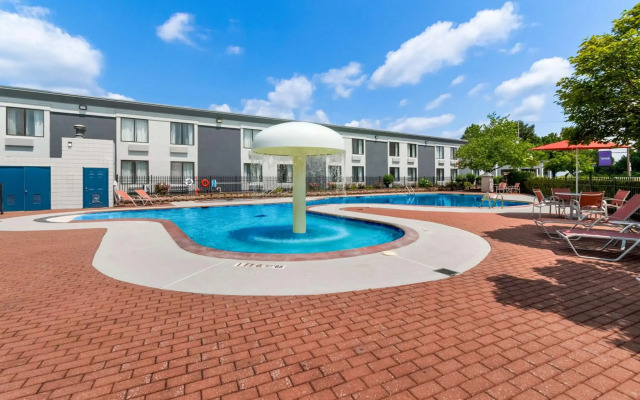Spark by Hilton Hummelstown Hershey