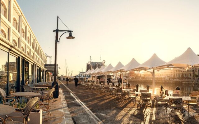 Отель The Victoria & Alfred