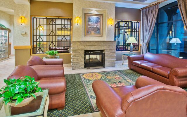 Holiday Inn Hotel & Suites North Vancouver by IHG