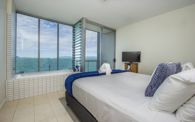 1 Bright Point Apartment 4303