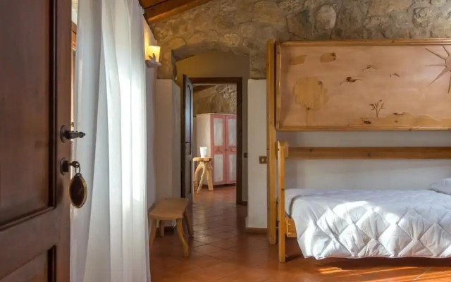 Valle Dell'Aquila Country House