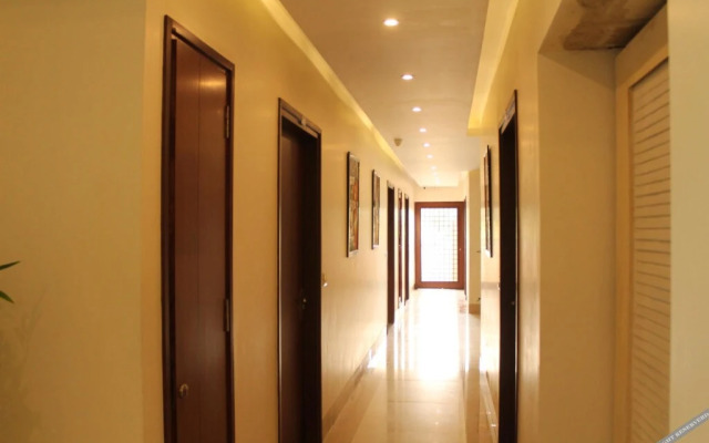 FabHotel Zineb